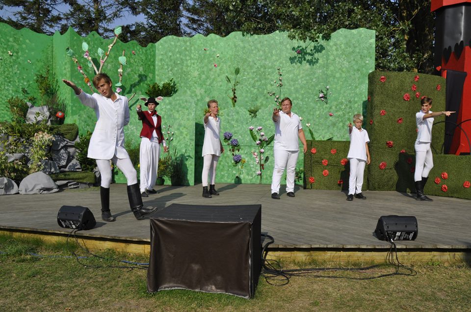 Alice i Underlandet 2014 — bild 12