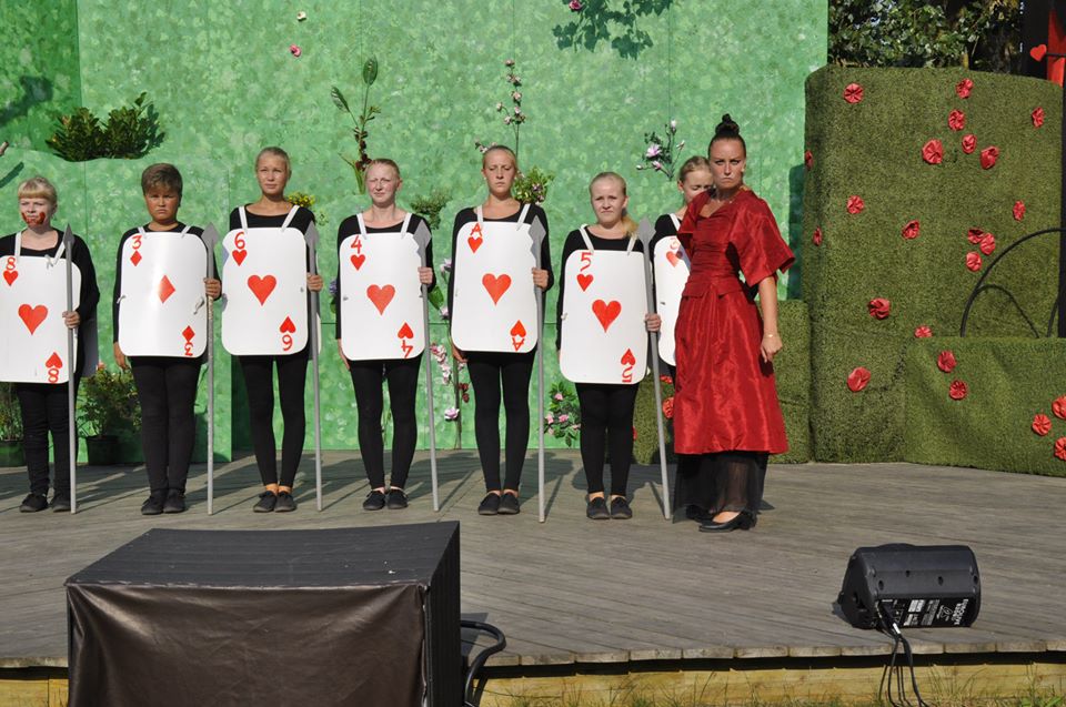 Alice i Underlandet 2014 — bild 3